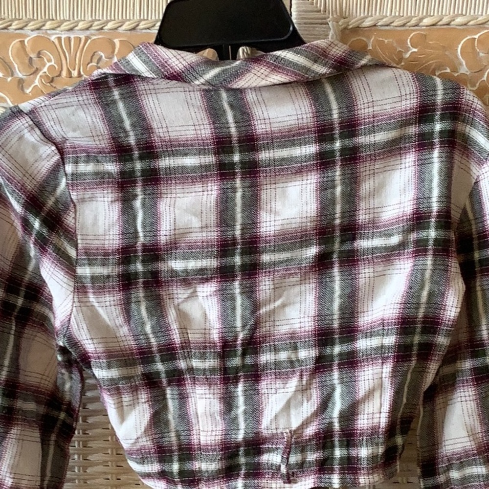 NWOT Flannel Top by Essue 🤩🤩🤩 - Picture 7 of 7